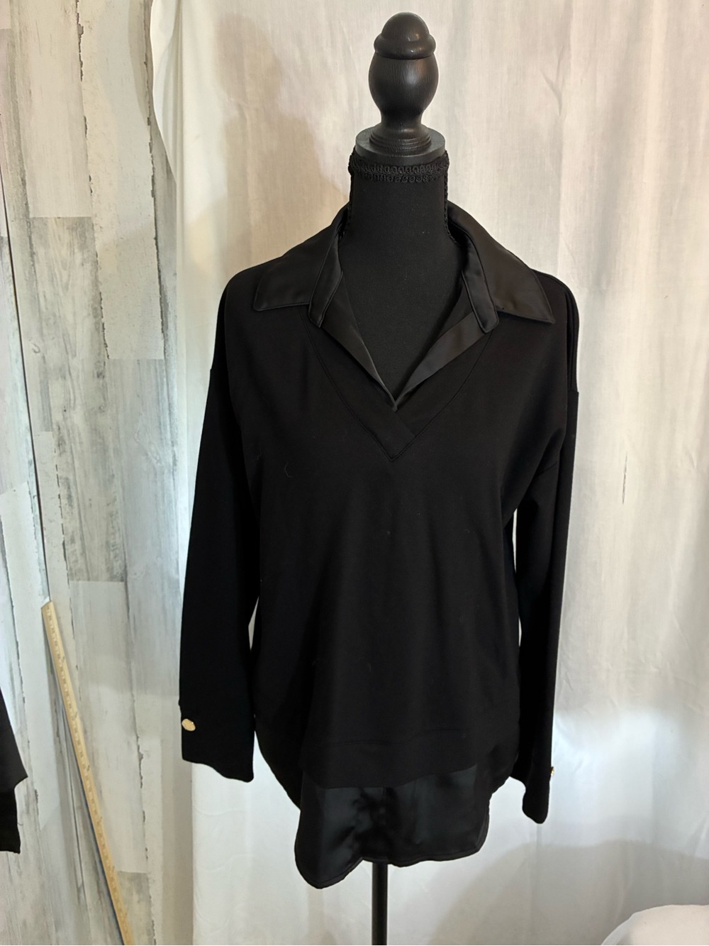 Anne Klein Black V-Neck Layered Sweater with Faux Shirt Collar Sz L